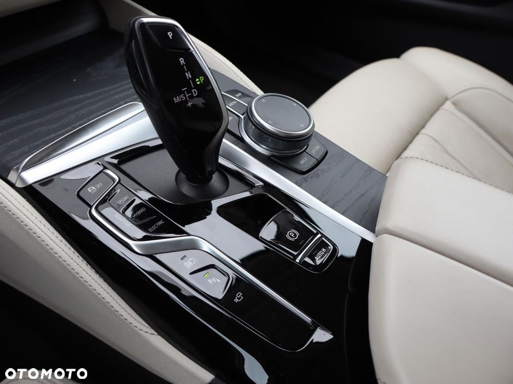 BMW Seria 5 - 14