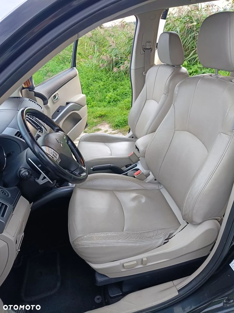 Citroën C-Crosser - 11
