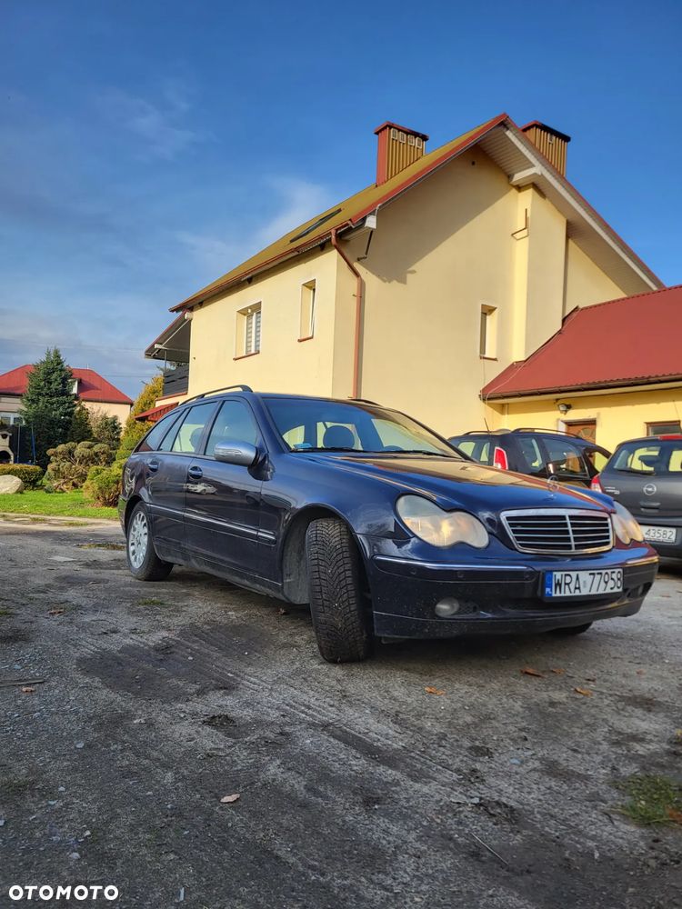 Mercedes-Benz Klasa C 220 T CDI Classic - 1