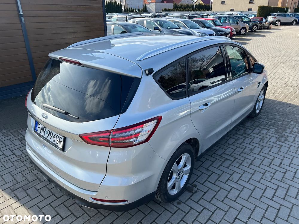 Ford S-Max - 36