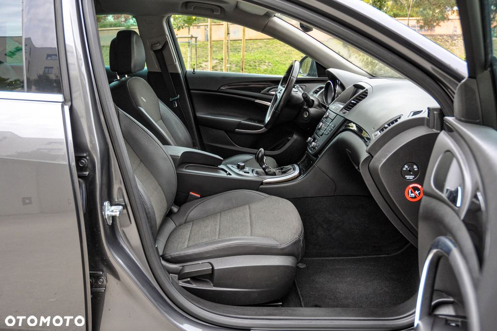 Opel Insignia - 11