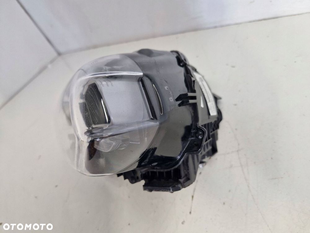 lampa prawy przód prawa przednia porsche taycan 9j1 eu - 10