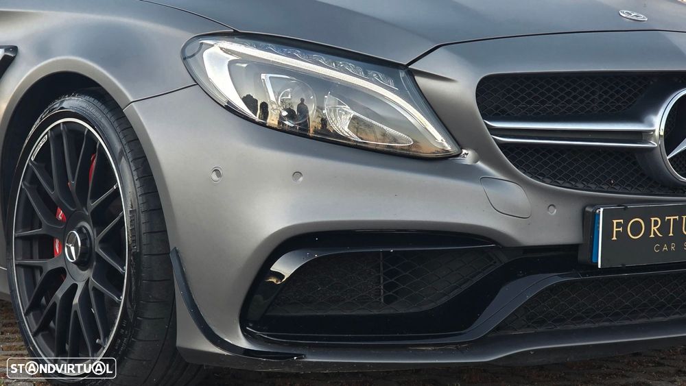 Mercedes-Benz C 63 AMG Standard - 35