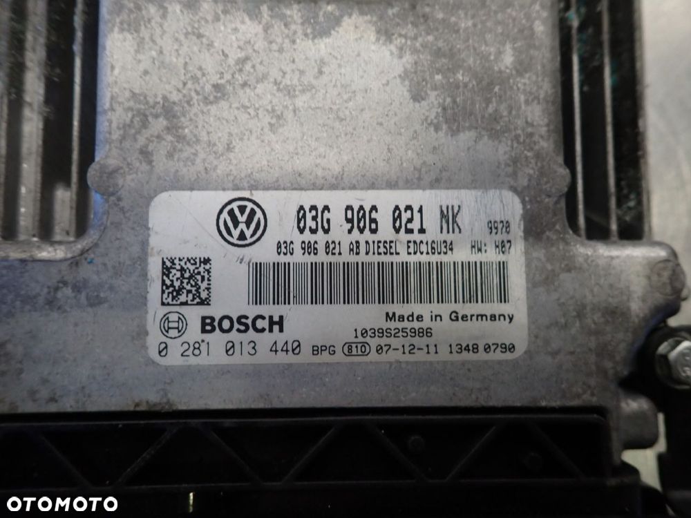 KOMPUTER SILNIKA VOLKSWAGEN PASSAT B6 - 4