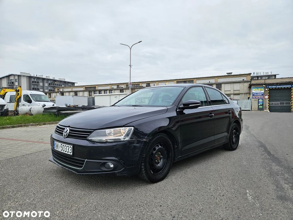 Volkswagen Jetta 1.6 TDI DPF Highline - 1