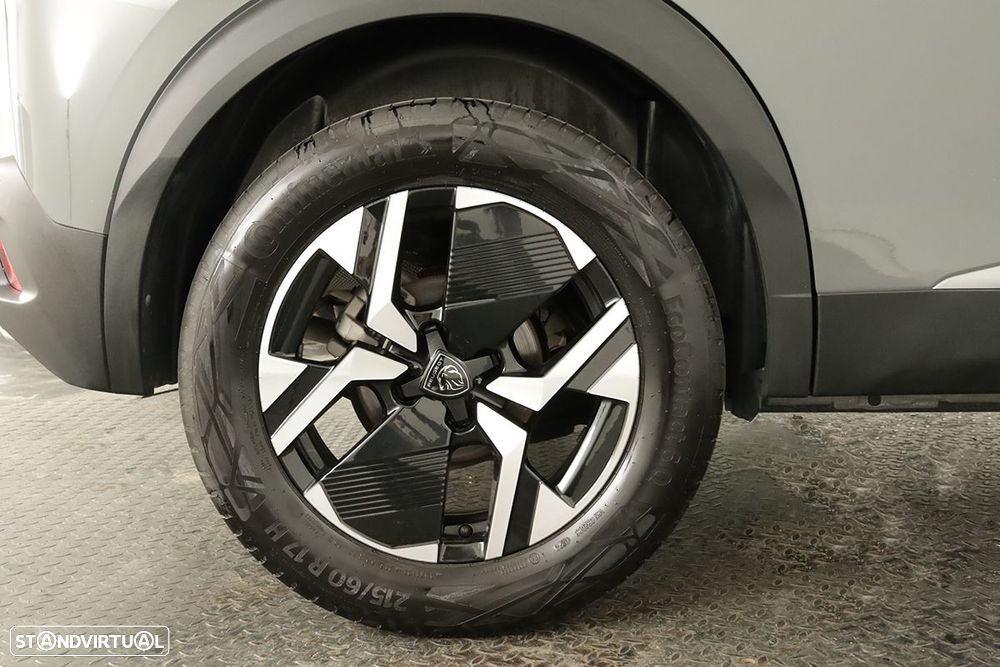 Peugeot 2008 1.2 PureTech Allure EAT8 - 5
