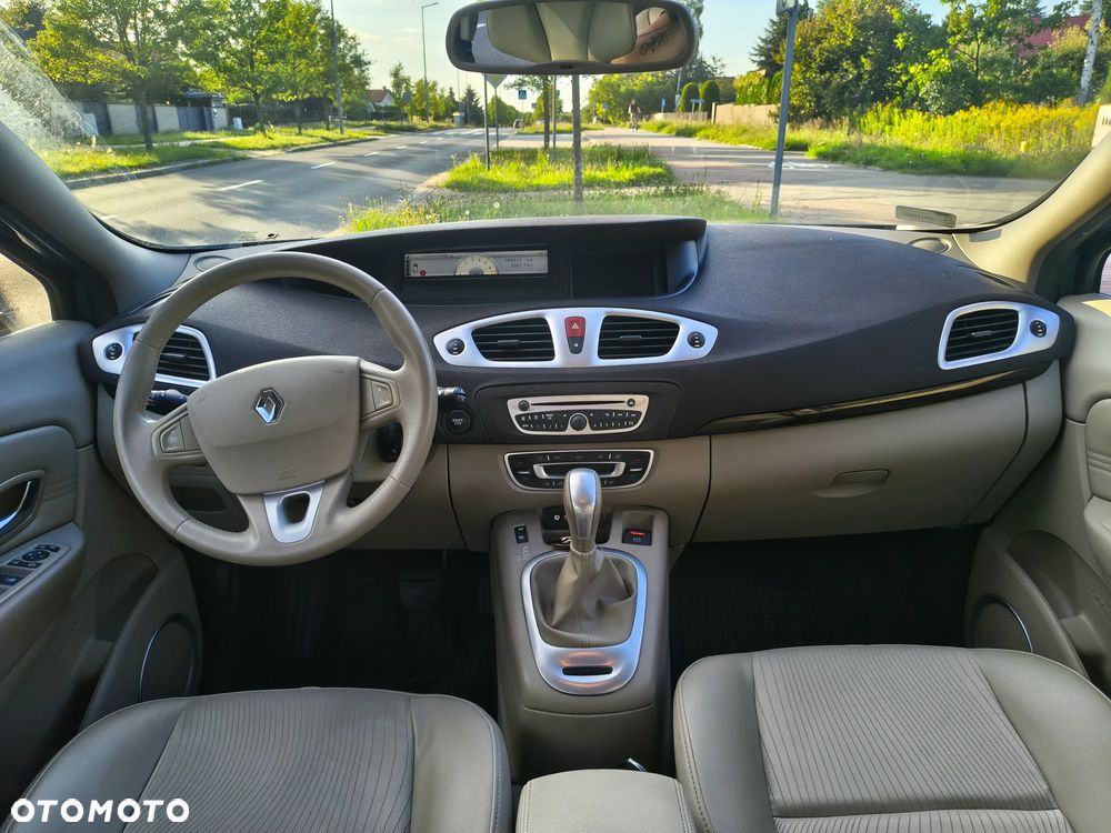Renault Scenic 2.0 16V Privilege CVT - 7