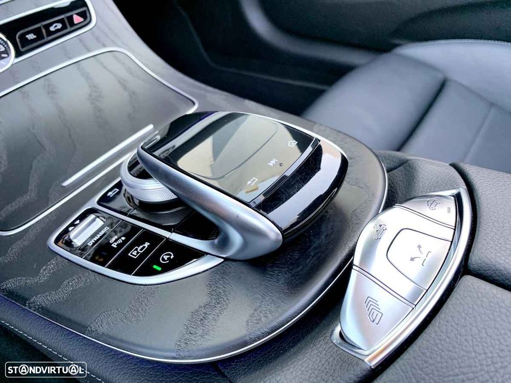 Mercedes-Benz E 300 9G-TRONIC AMG Line - 21