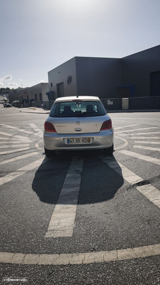 Peugeot 307 1.4 HDi Premium - 15