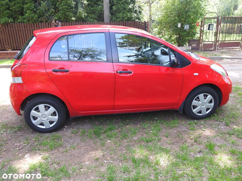 Toyota Yaris 1.0 Entry - 17