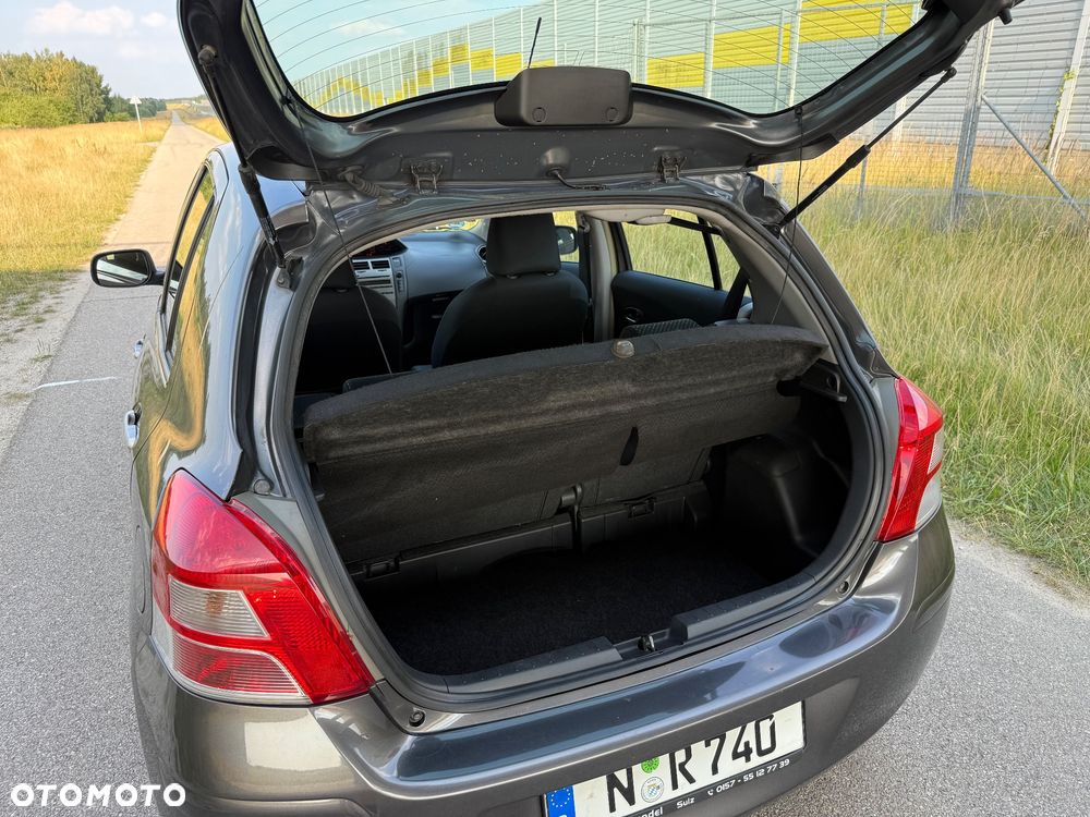 Toyota Yaris 1.33 2010 - 24