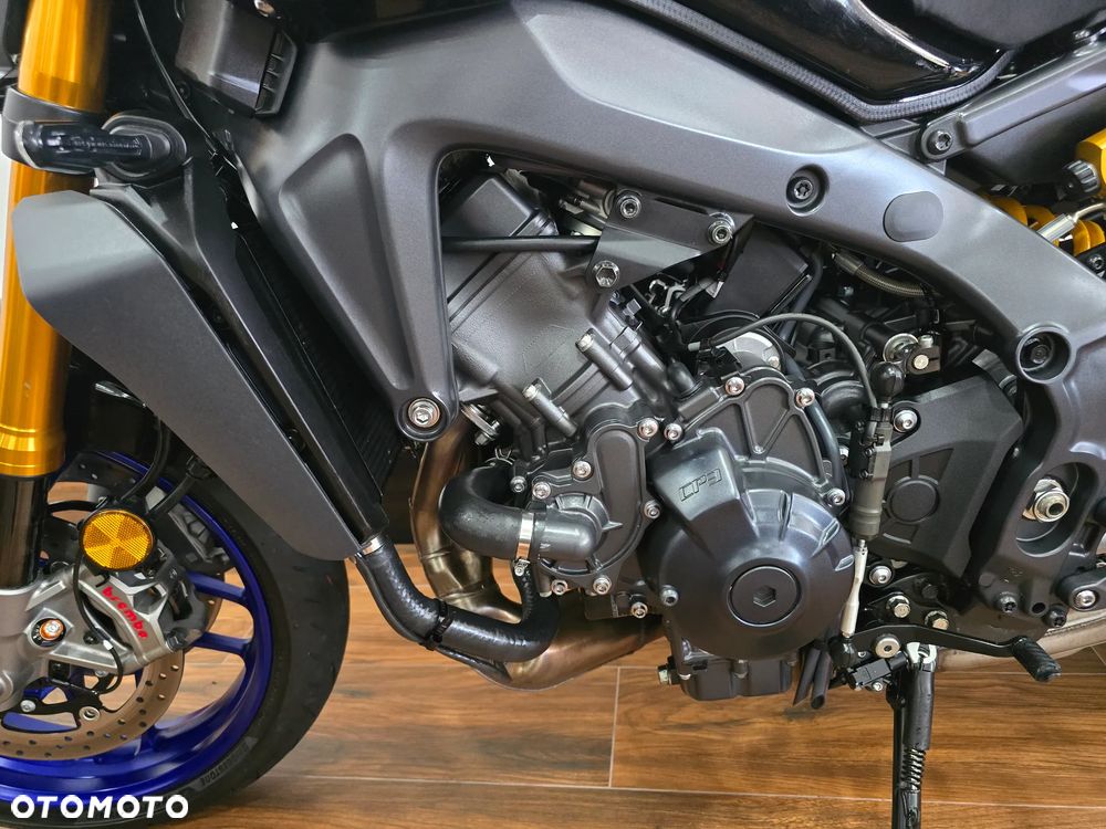 Yamaha MT - 12