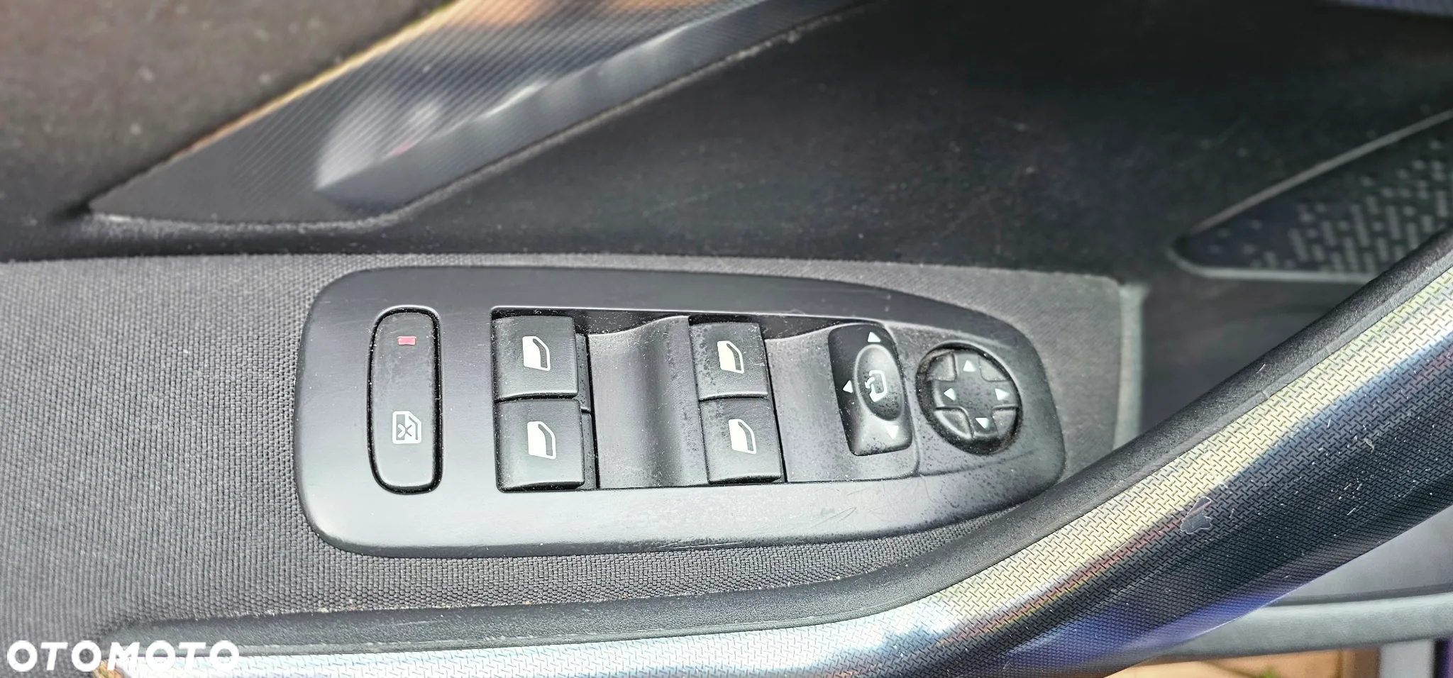 Peugeot 2008 1.6 VTi Active - 17