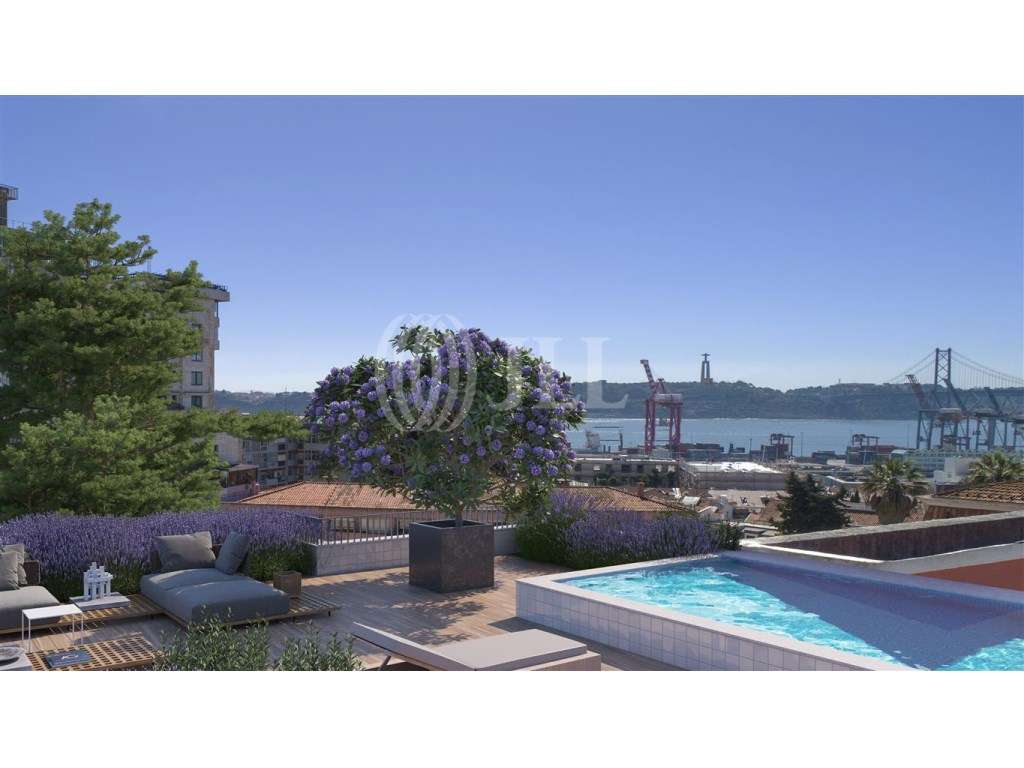 Apartamento T4 com varanda, Real Calçada, Lisboa - Grande imagem: 2/14
