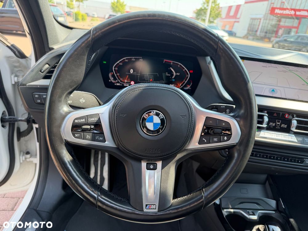 BMW Seria 1 - 12