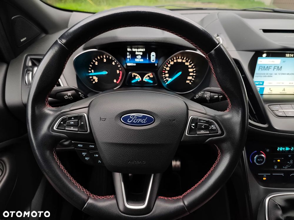 Ford Kuga 2.0 TDCi 4x4 ST-Line - 29