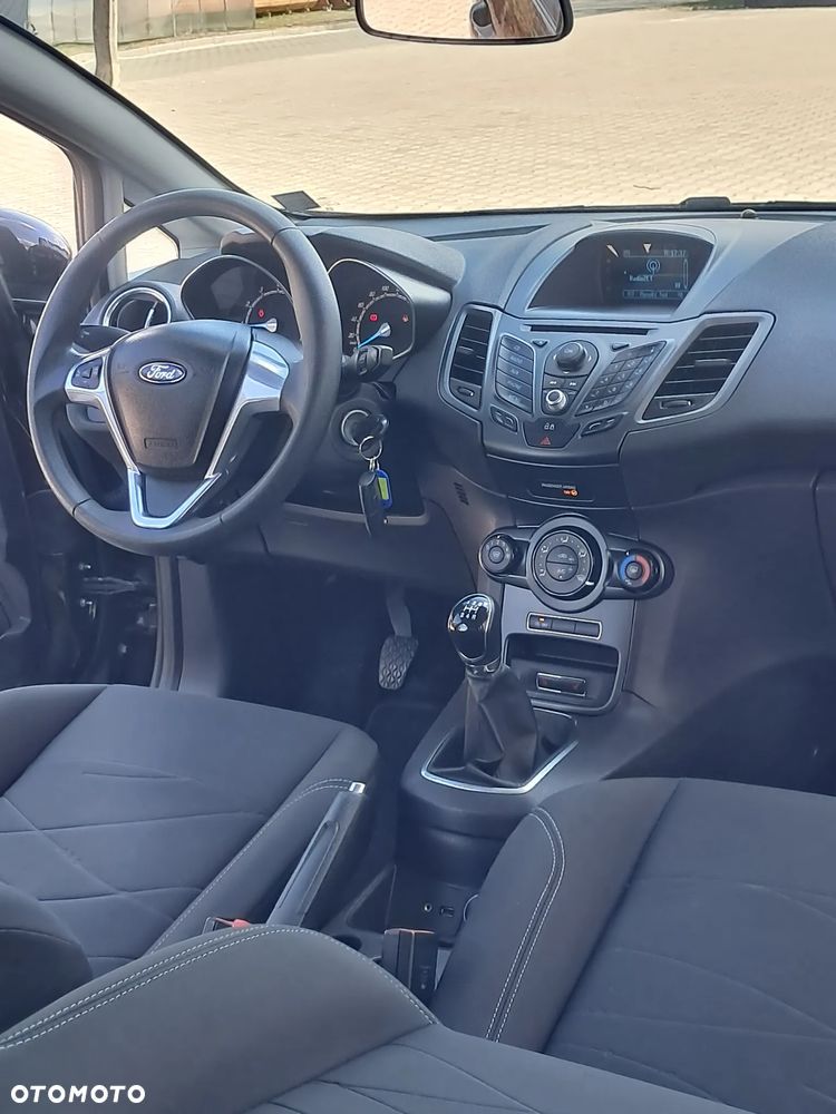 Ford Fiesta 1.0 Champions Edition - 5