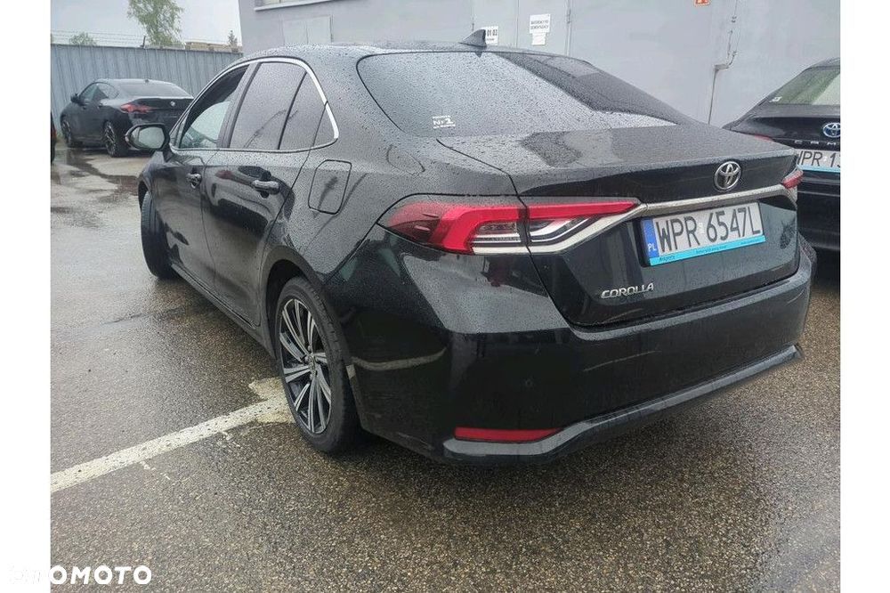 Toyota Corolla - 2