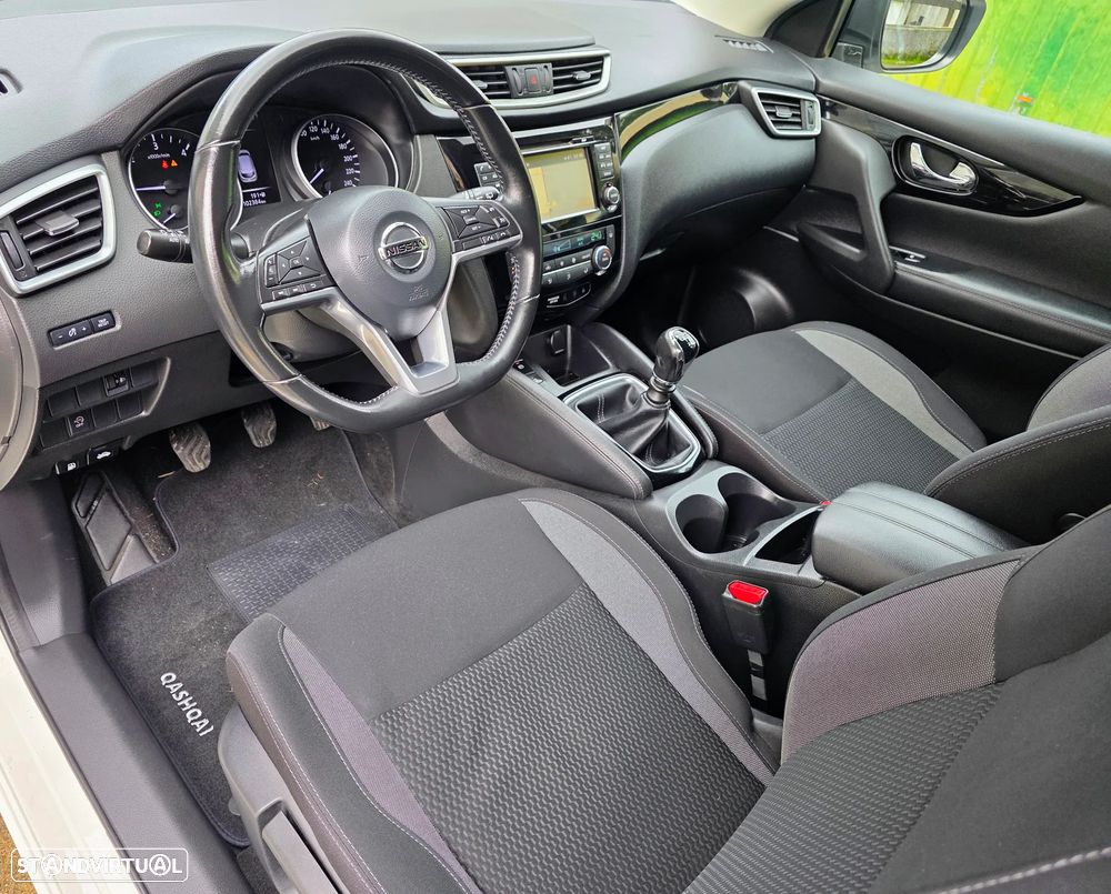 Nissan Qashqai 1.5 dCi N-Connecta - 29