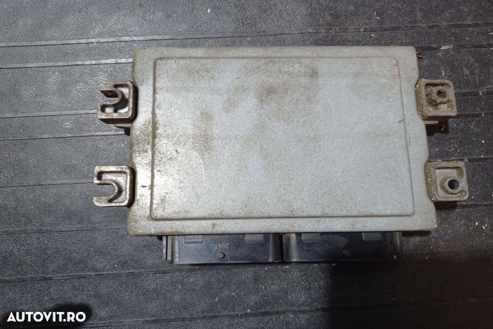 Calculator motor ECU S110140011 8200483732 - K72.990 S110140011 82004 - 2