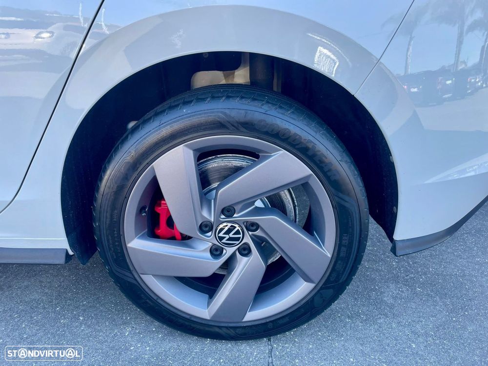 VW Golf 1.4 GTE Plug-In-Hybrid DSG - 8