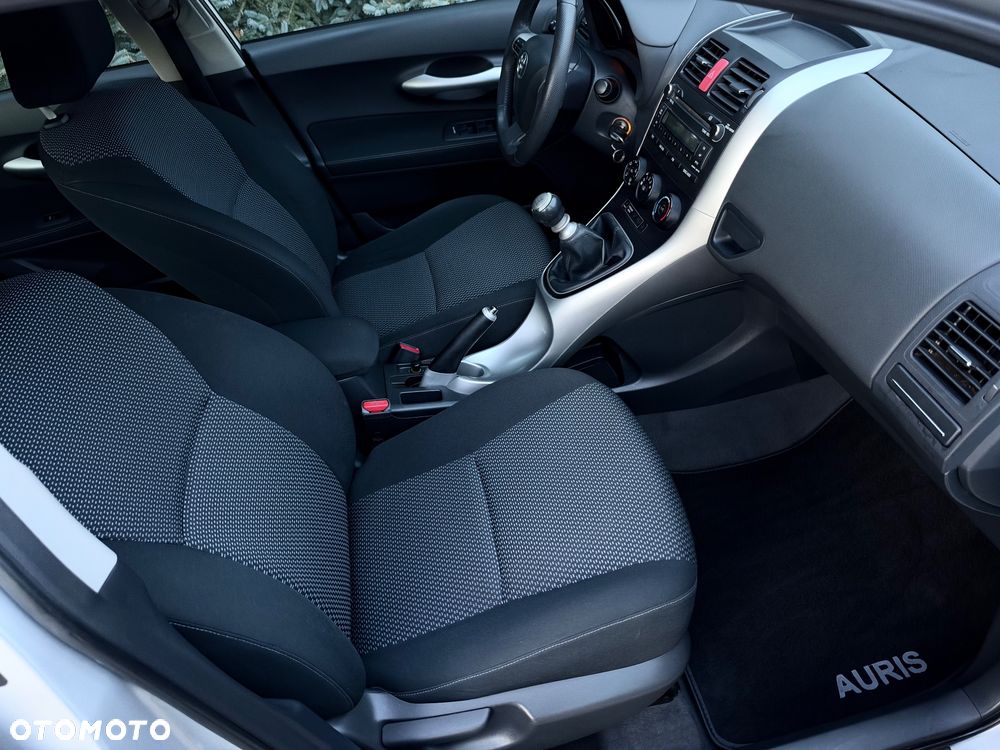 Toyota Auris - 15