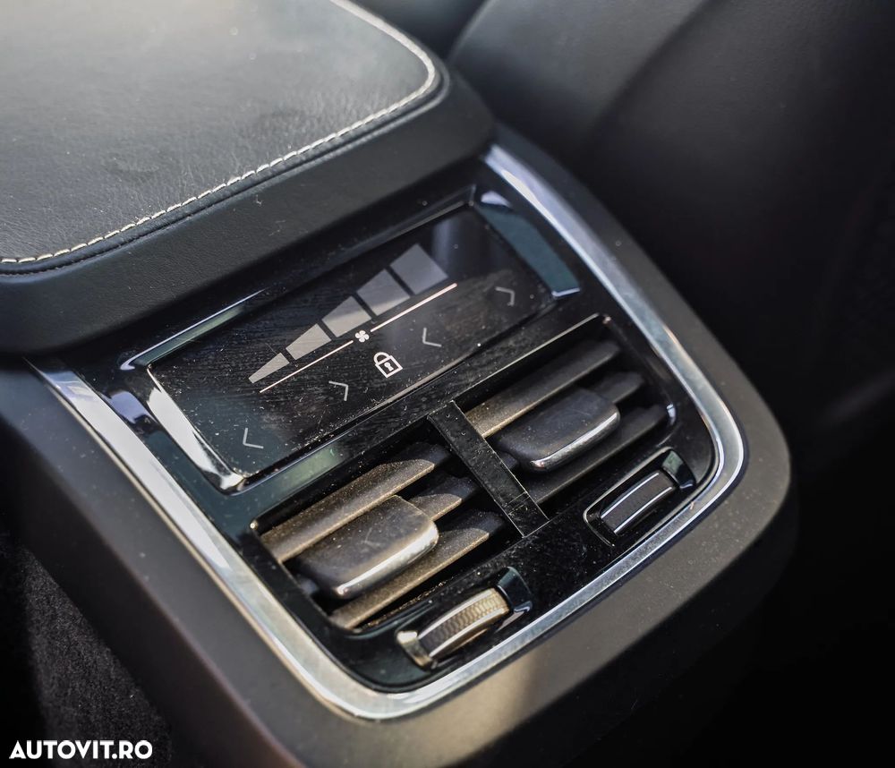 Volvo XC 90 B5 D AWD Geartronic RDesign - 12