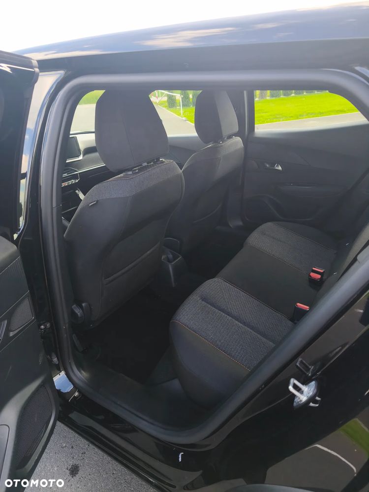 Peugeot 2008 Hybrid 136 e-DSC Style - 19
