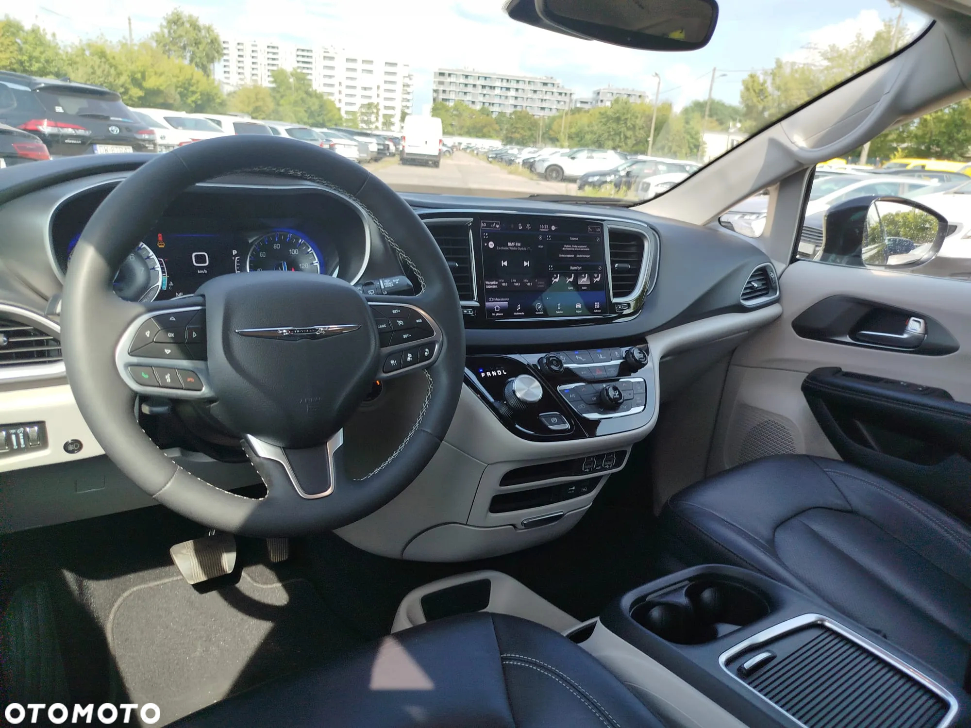 Chrysler Pacifica - 6