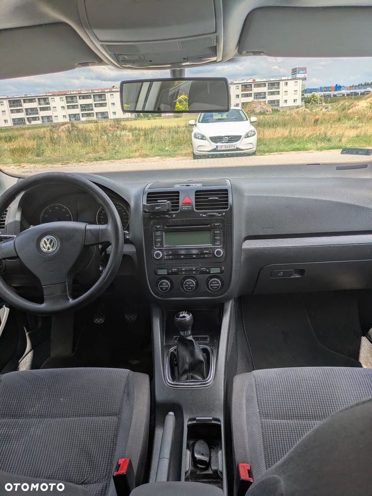 Volkswagen Jetta 1.6 Comfortline - 9