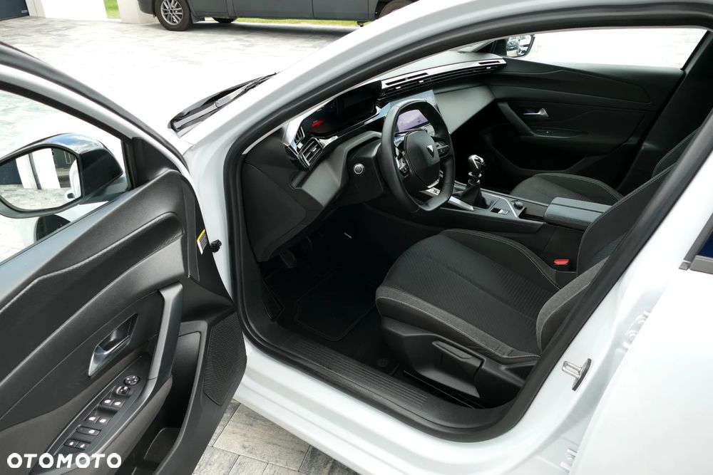 Peugeot 308 PureTech 130 Allure - 27