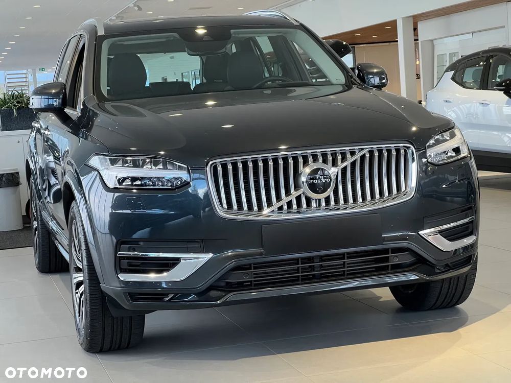 Volvo XC 90 B5 D AWD Ultimate Dark 7os - 2