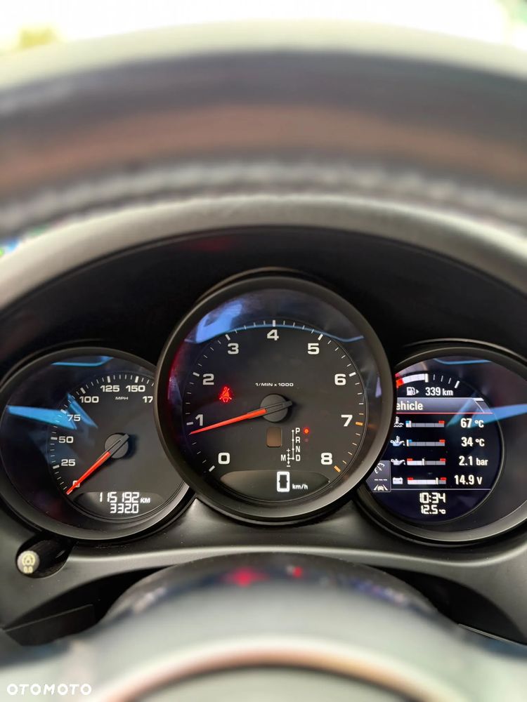 Porsche Macan Standard - 8