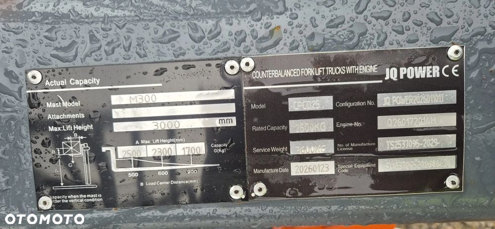 Manitou NOWY WÓZEK WIDŁOWY CPCD 25 DIESEL - 6