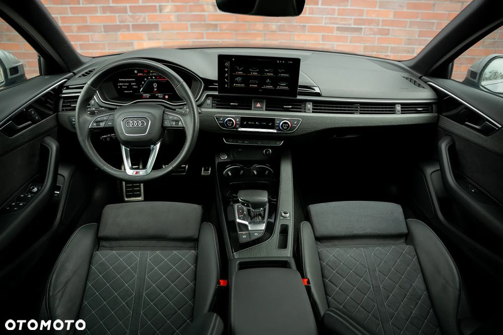 Audi A4 Avant 40 TFSI S tronic S line - 4