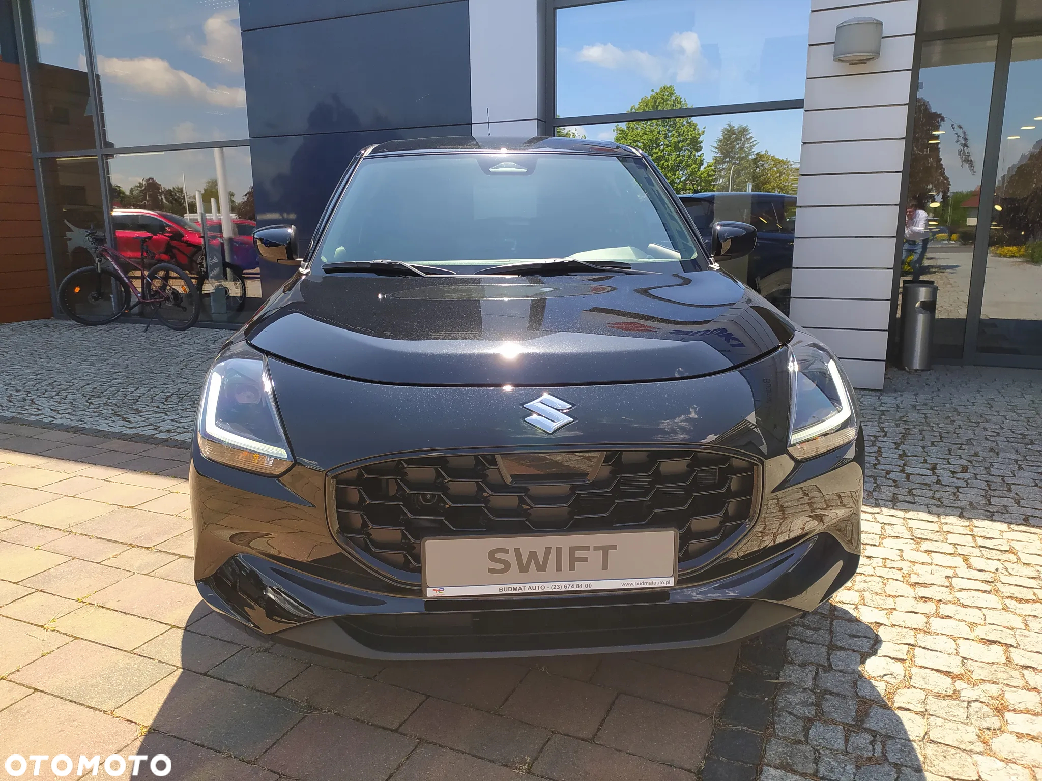 Suzuki Swift 1.2 Dualjet SHVS Premium Plus CVT - 3