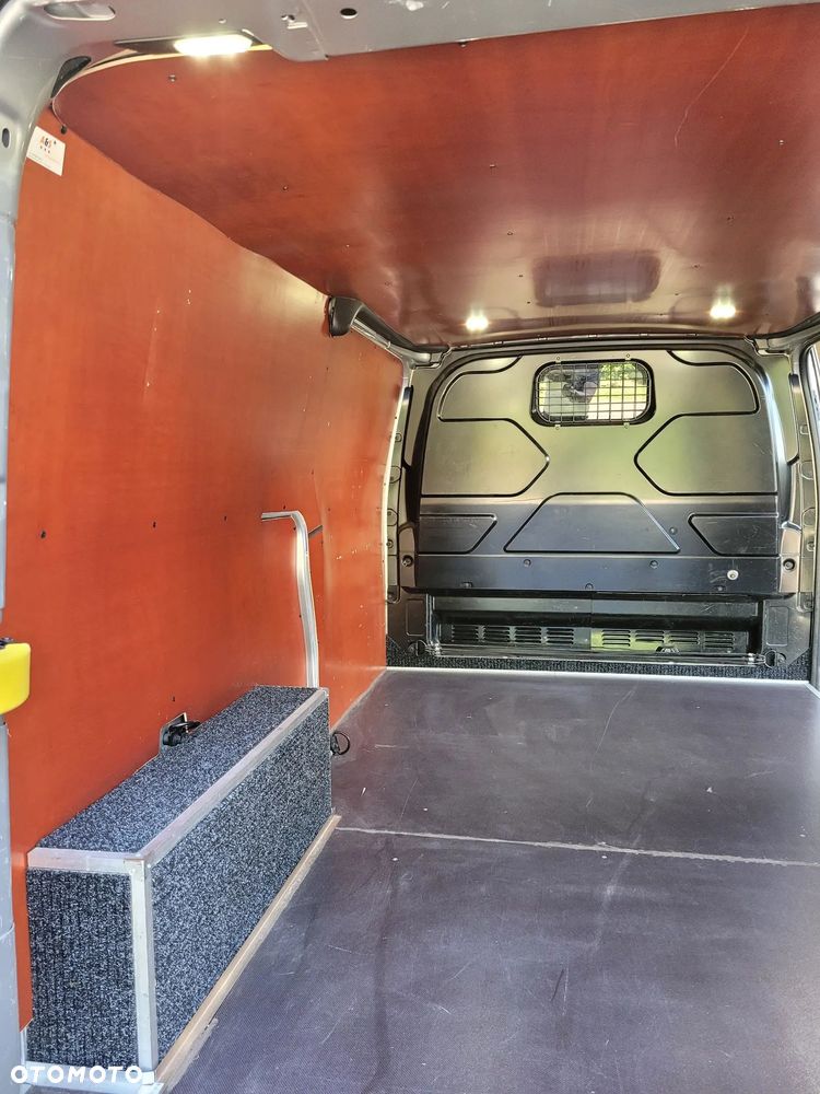 Ford TRANSIT CUSTOM - 18