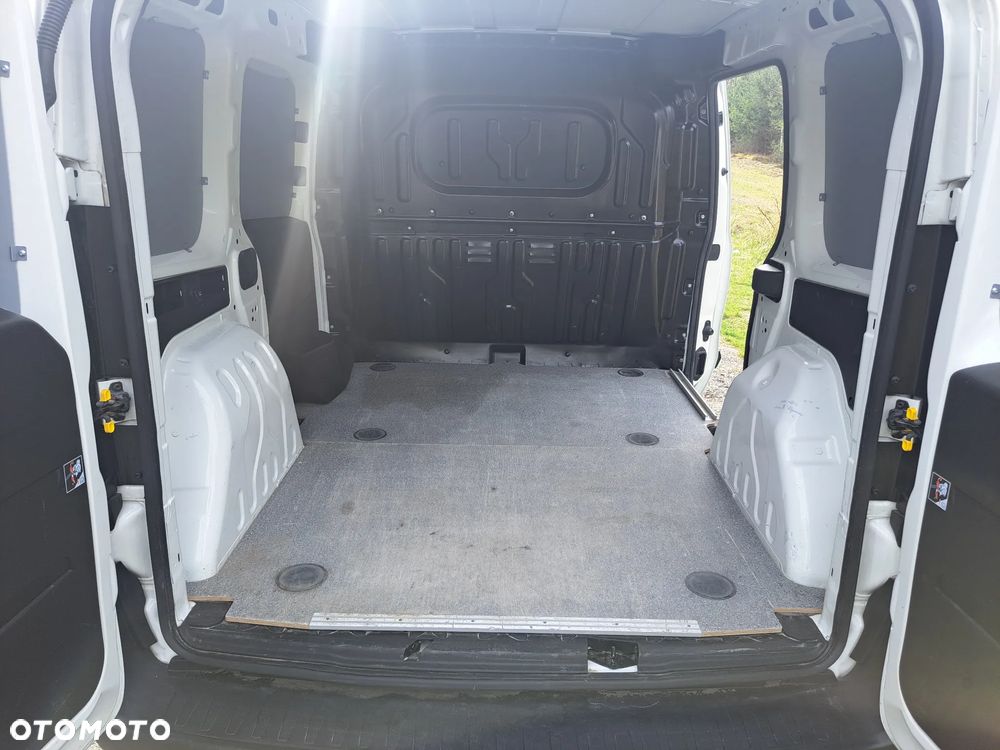 Fiat Doblo II - 16