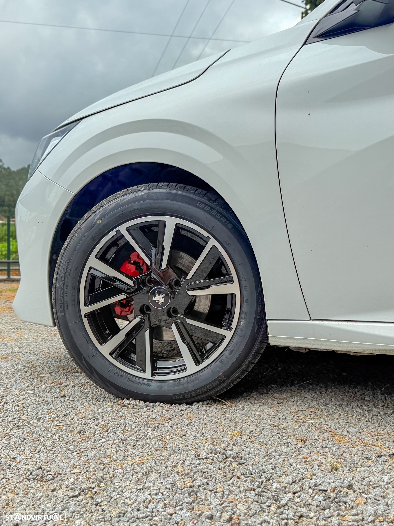 Peugeot 208 1.5 BlueHDi Allure Pack - 4