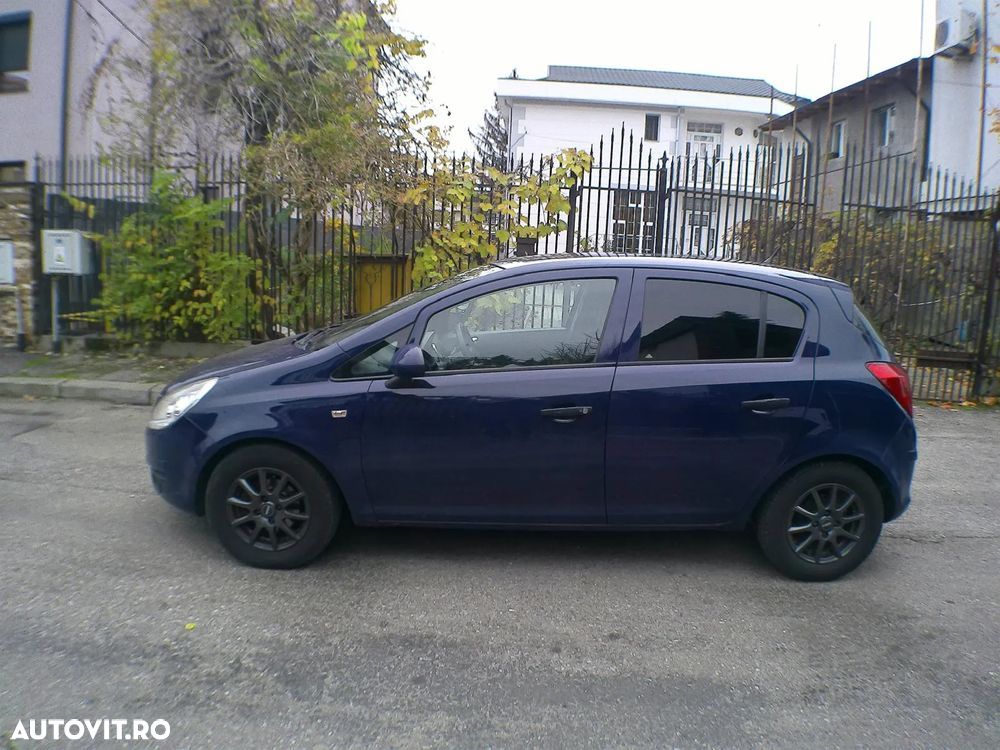 Opel Corsa 1.2 Essentia - 1