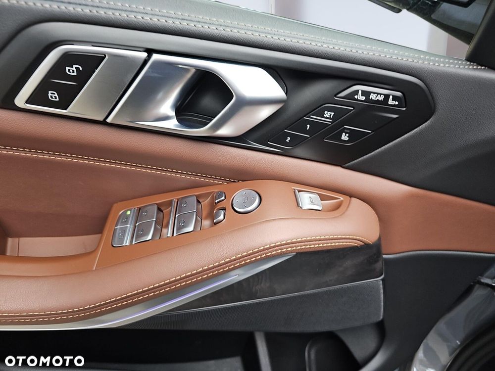 BMW X7 xDrive40d mHEV sport - 28