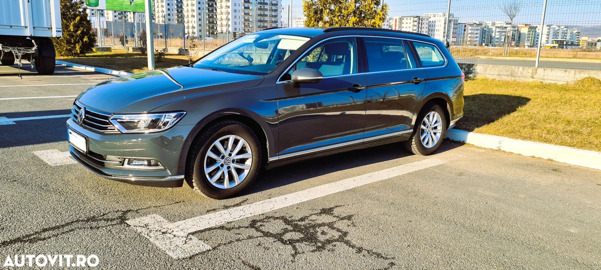 Volkswagen Passat Variant 2.0 TDI DSG Comfortline - 1