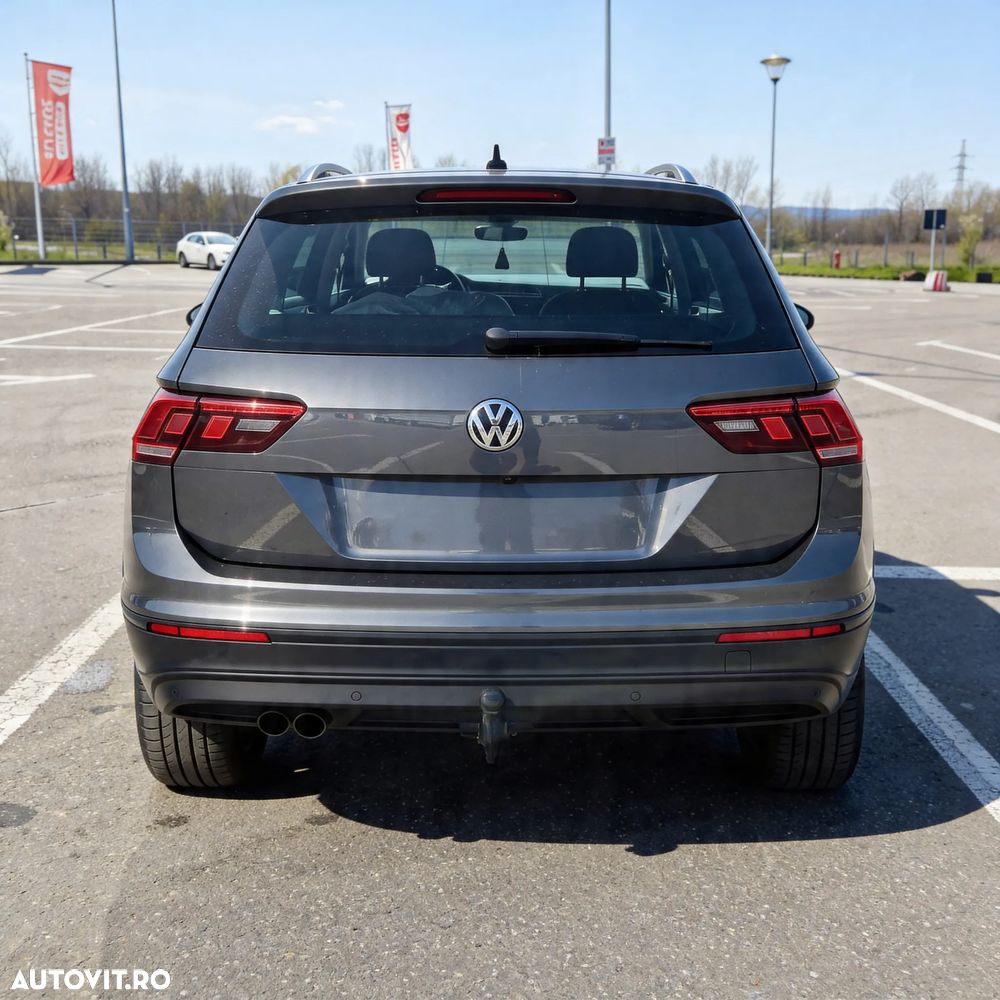 Volkswagen Tiguan 2.0 TDI 4Mot DSG Comfortline - 3