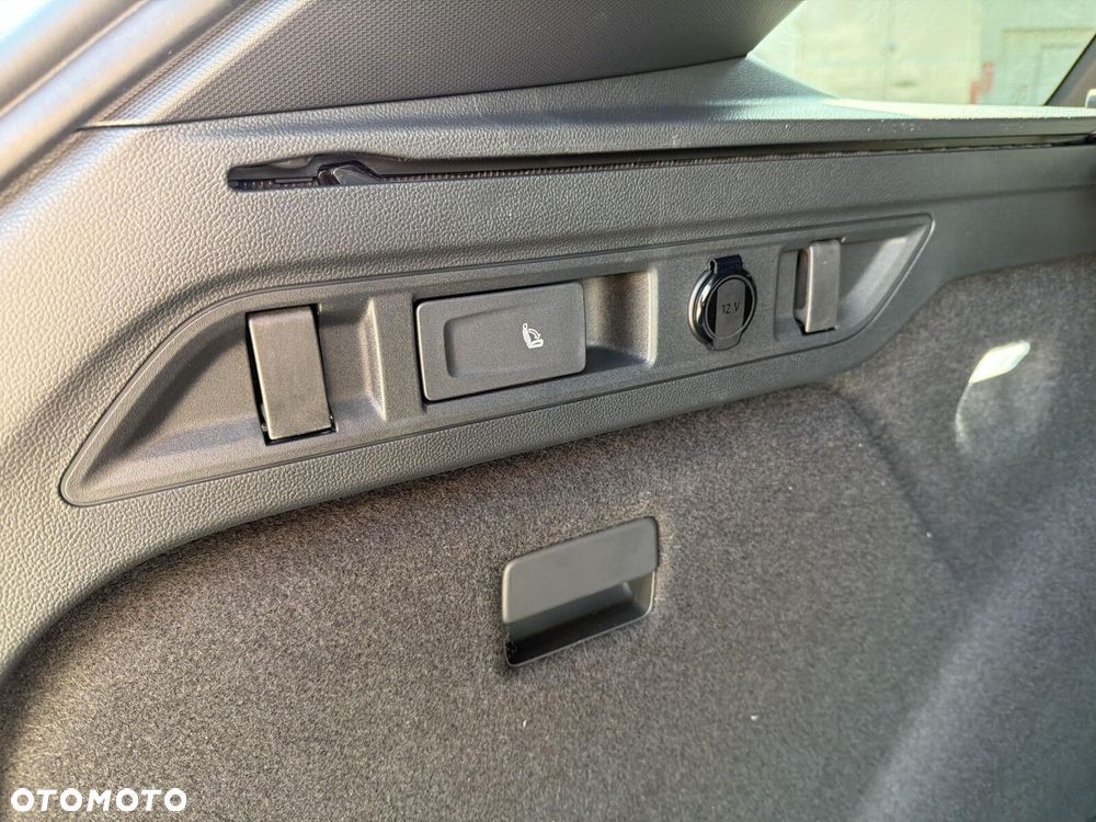 Skoda Superb 2.0 TDI SCR 4x4 Sportline DSG - 32