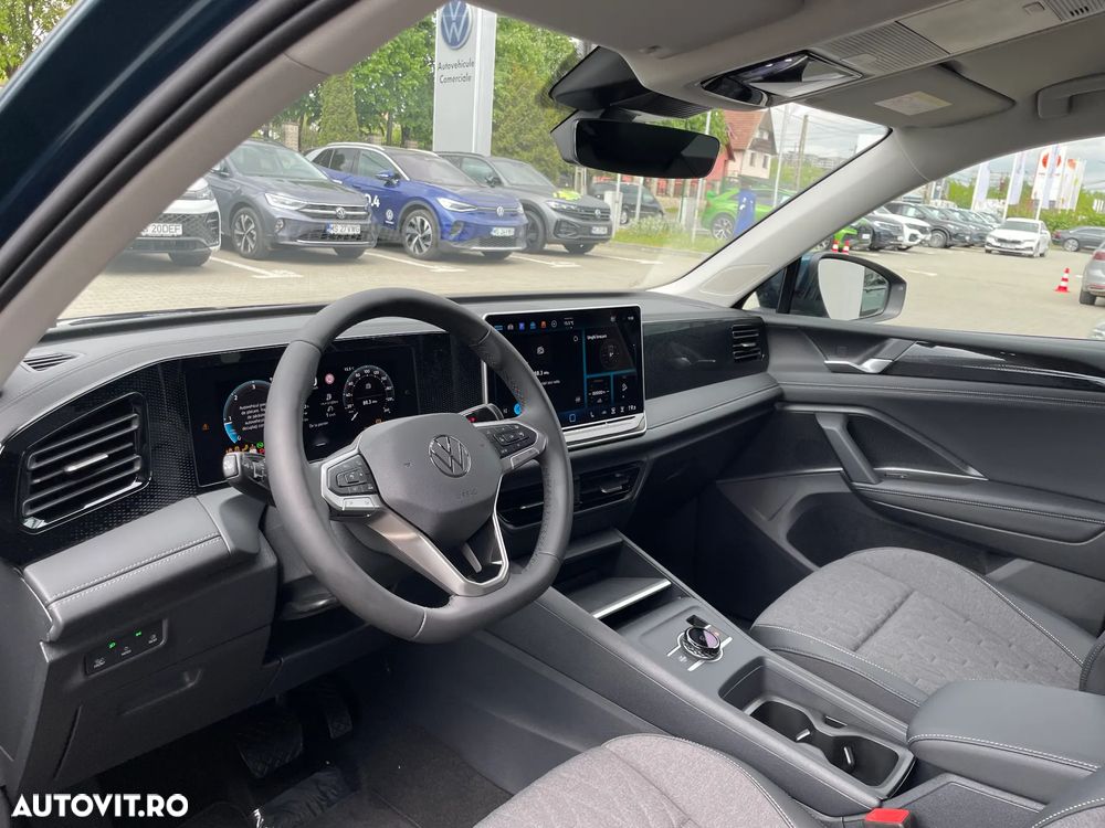 Volkswagen Tiguan - 10