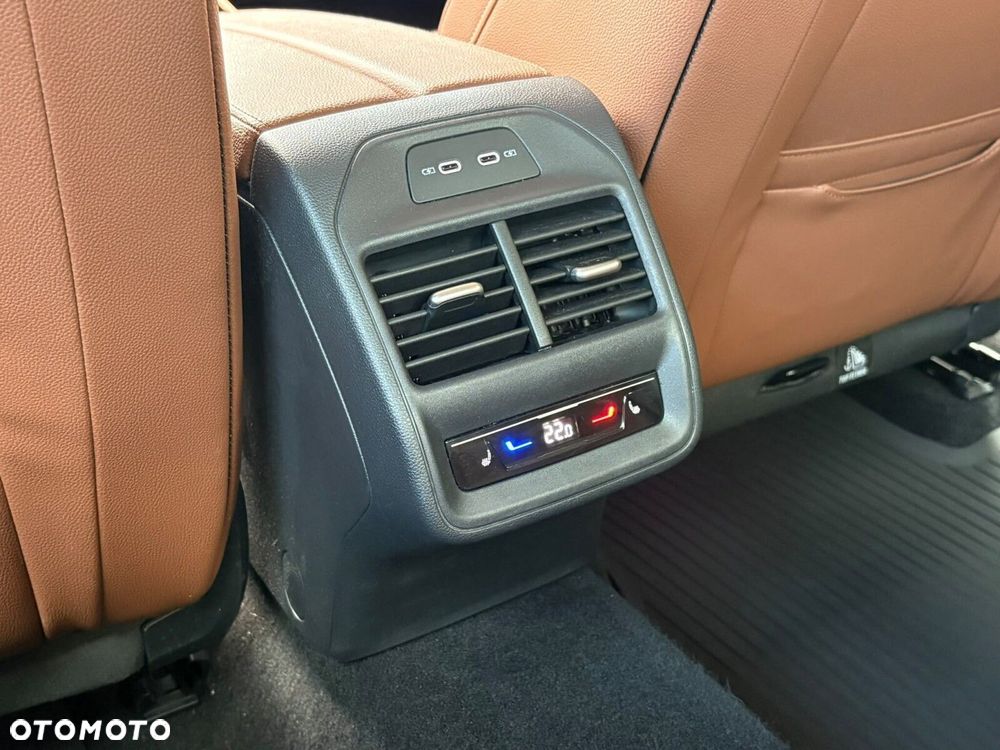 Skoda Superb 2.0 TDI SCR 4x4 L&K DSG - 18