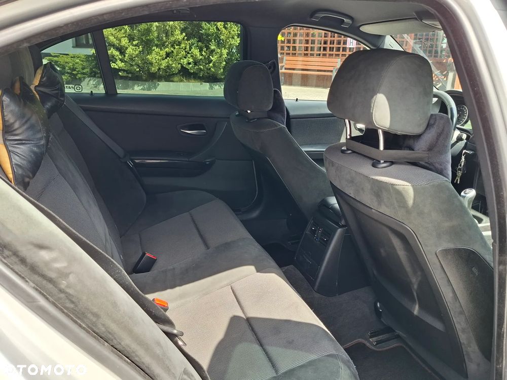 BMW Seria 3 320d - 14