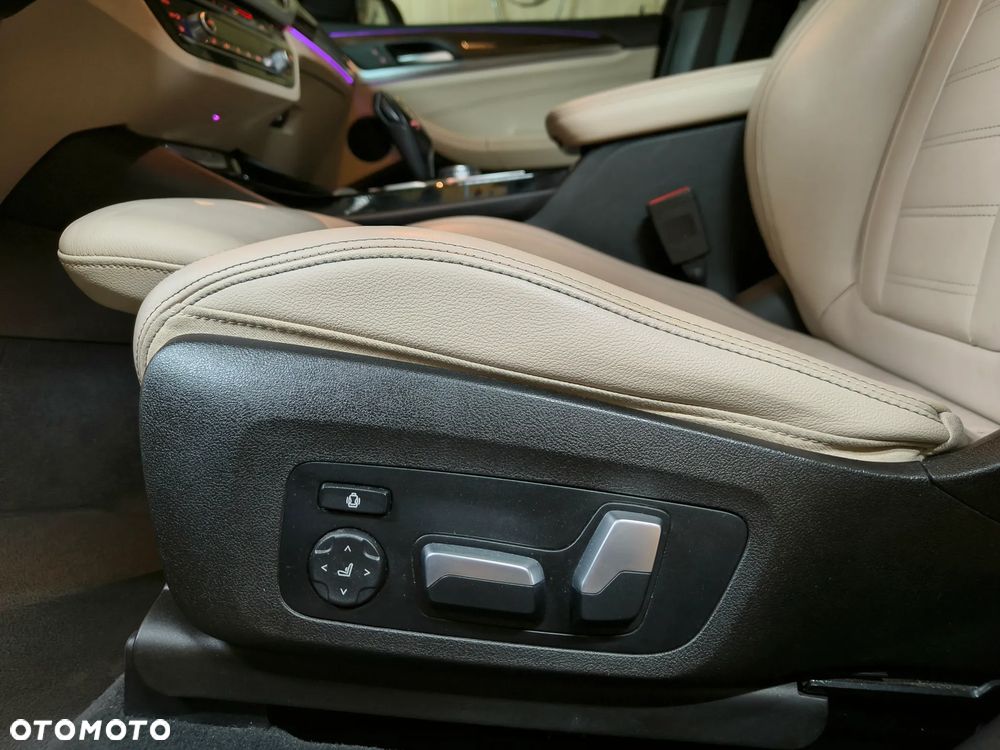 BMW X3 xDrive30i xLine - 16