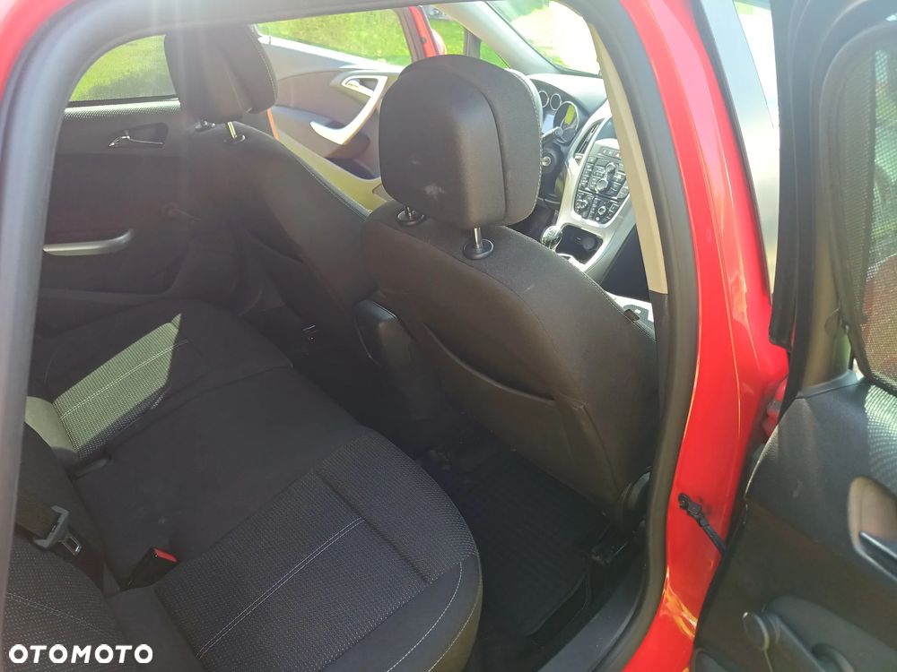 Opel Astra 1.6 Turbo Color Edition - 12