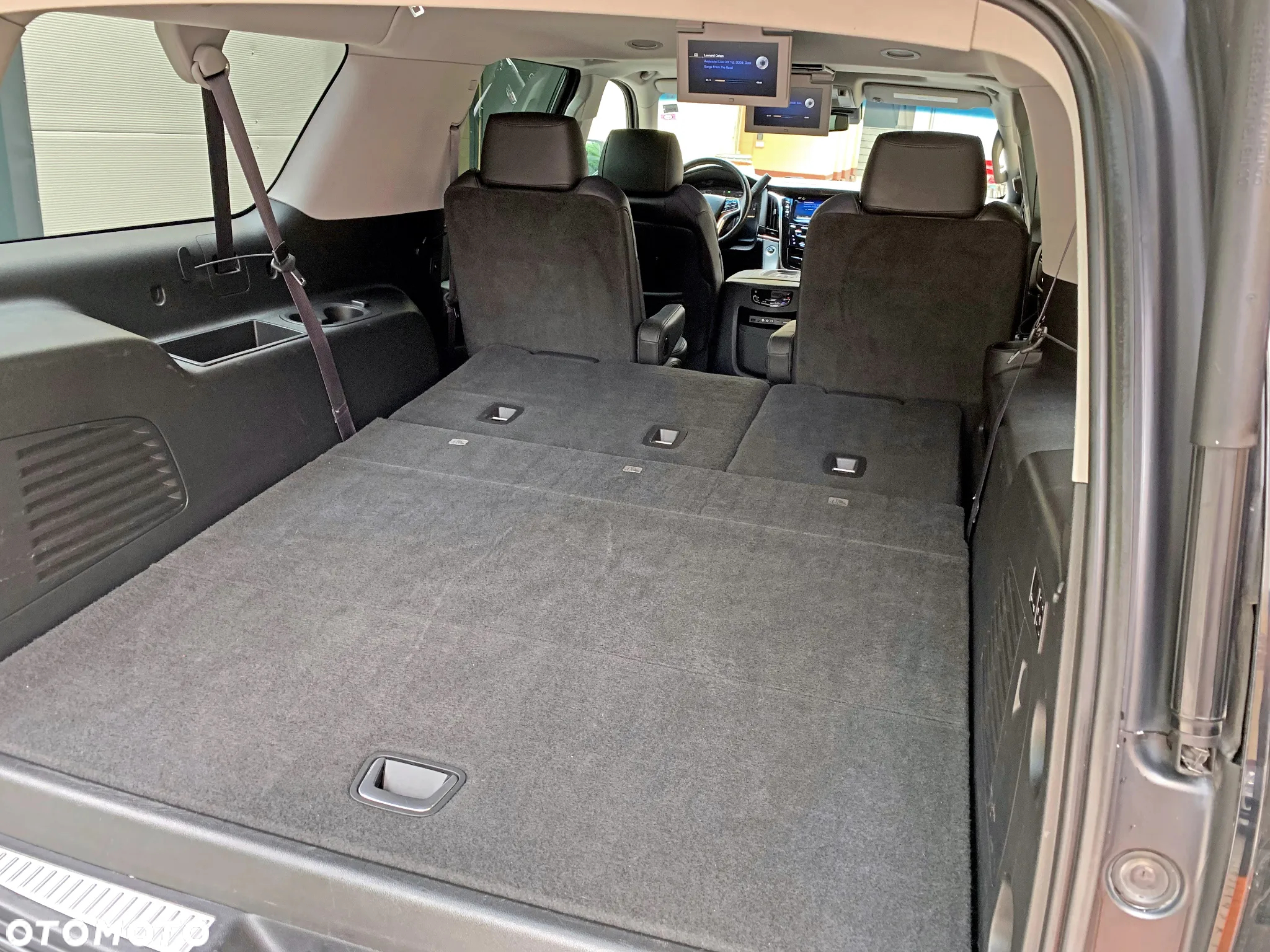 Cadillac Escalade ESV 6.2 V8 AWD AT Premium - 10